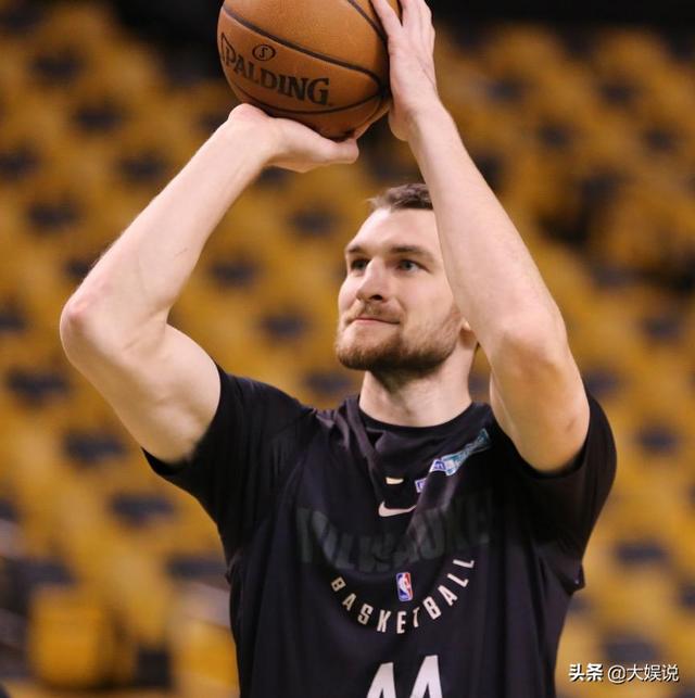 法国网球队轻取英国网球队,克耶高斯完成帽子戏法 法国网球队轻取英国网球队,克耶高斯完成帽子戏法