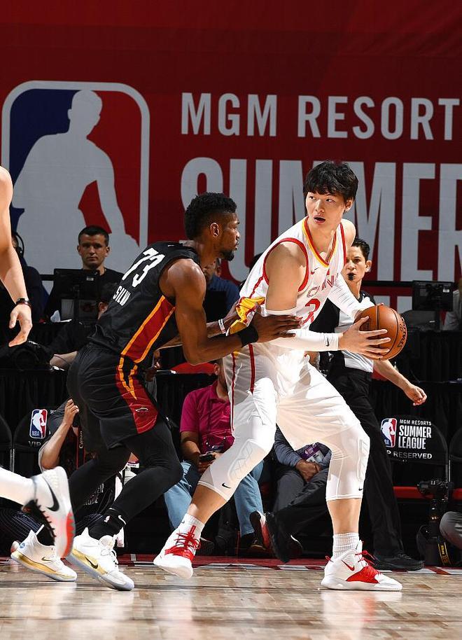 RGE横扫WBG，Knight一己之力扛起全队