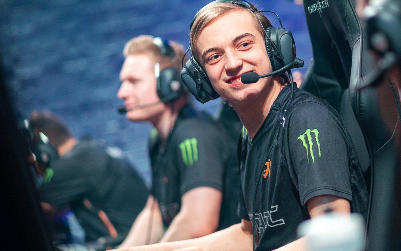 开云体育官网-T1爆冷C9，Perkz高光表现的简单介绍