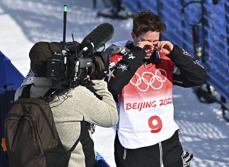 开云体育app-赔率变化传奇谢幕，球迷泪洒赛场的简单介绍