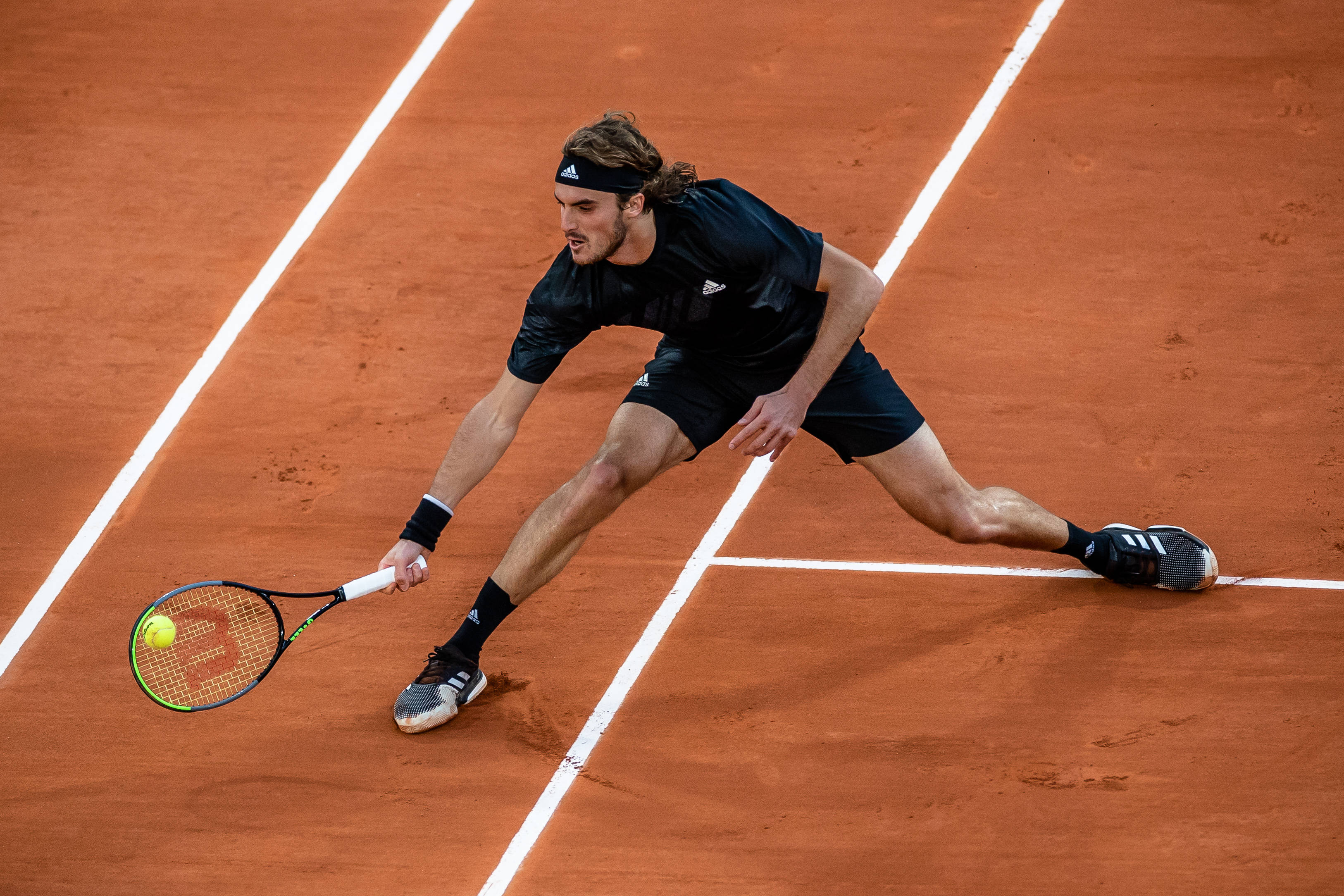 开云体育app-关于年终总决赛翻盘法网，西西帕斯高光表现的信息