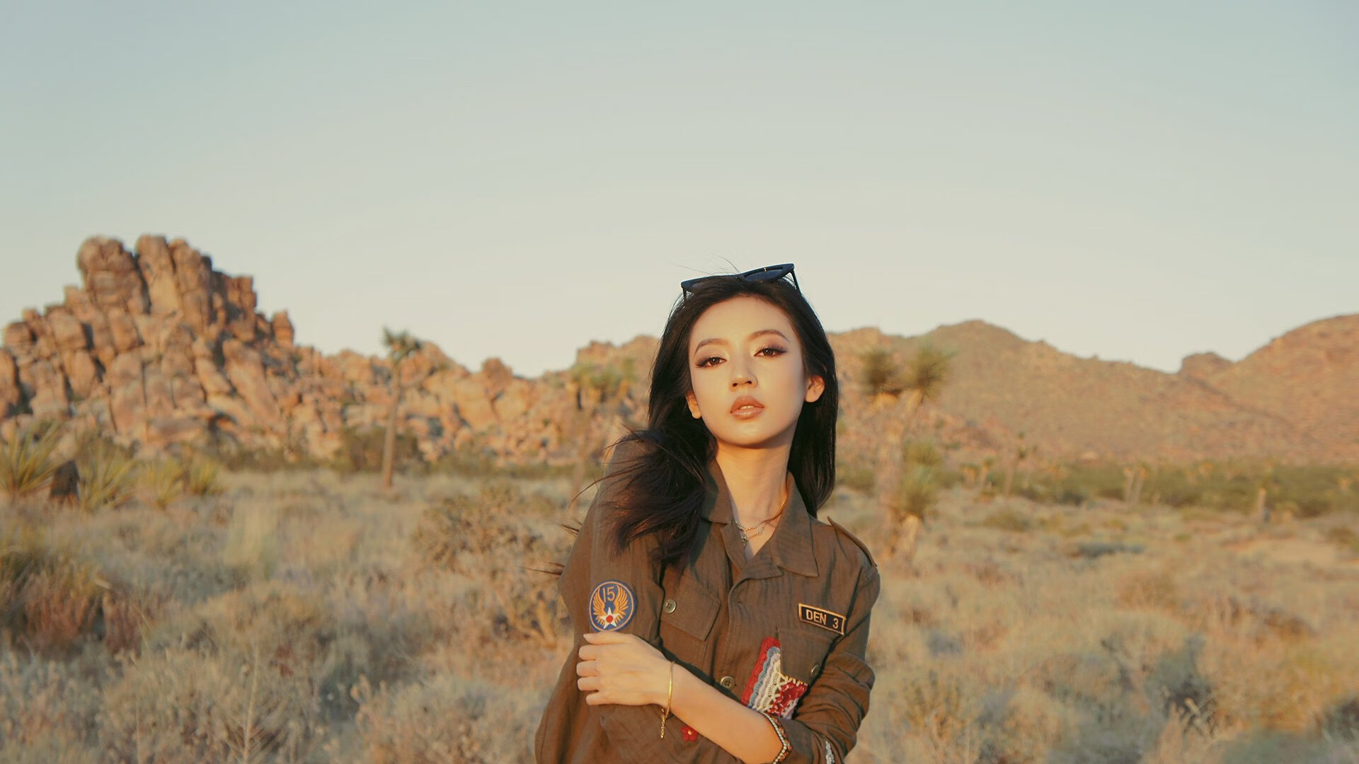 开云体育中国-夜光下的决断，当孔德在沙特对阵日本的压力熔炉中淬火而生