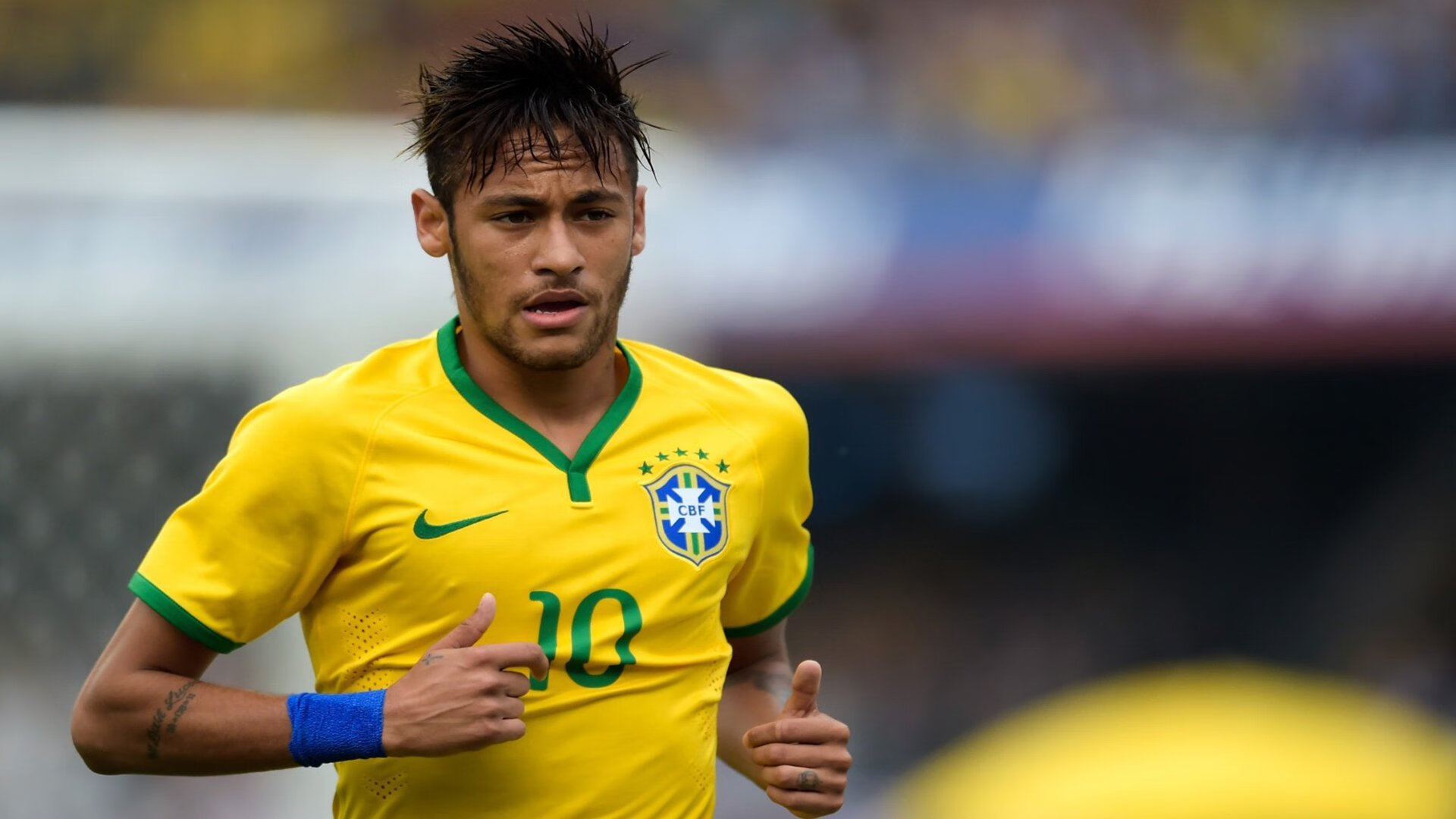 我来扩展思维,将这两个看似无关的关键词进行创意融合,写一篇体育文化评论文章