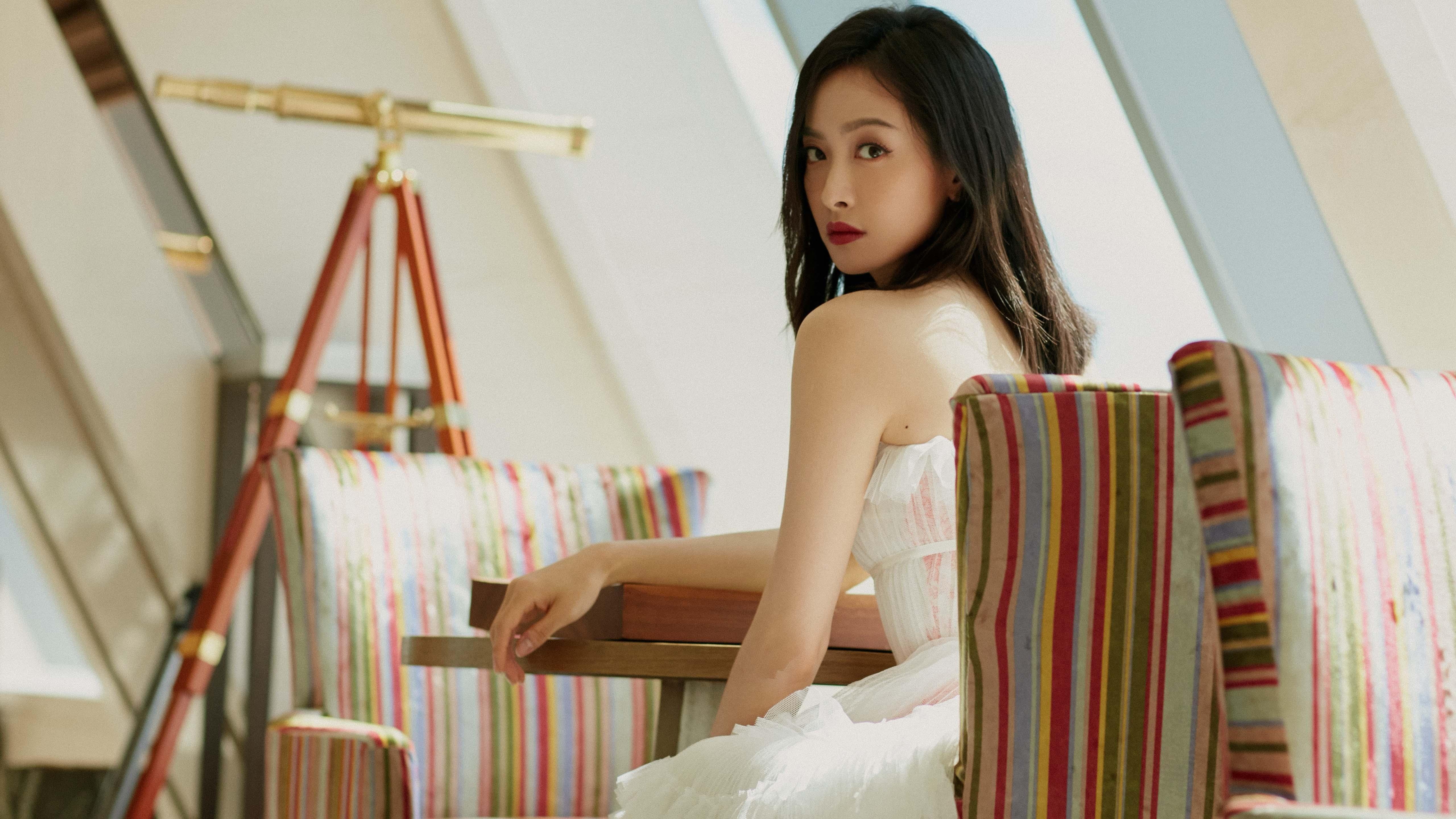 开云sport-从诺坎普到北境，加维关键助攻助挪威绝杀里昂